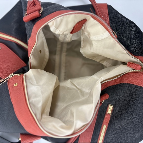 LUHXE Black Convertible Garment Roller Bag w/ Shoe Pouch - 20" Carry-On - Picture 14 of 16